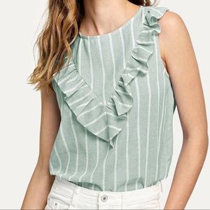 SHEIN SLEEVELESS TOP — size S